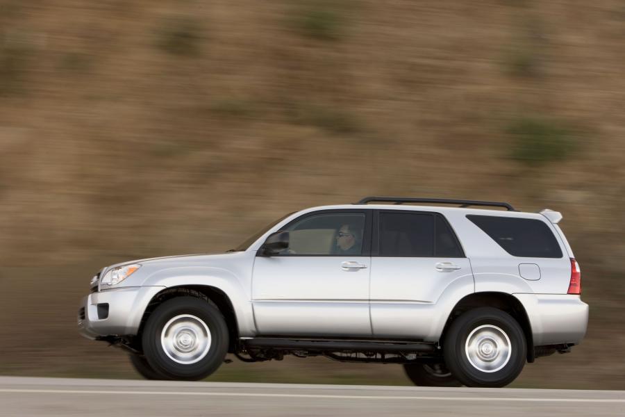  Toyota 4Runner 2006 года  (фото 49 из 50)